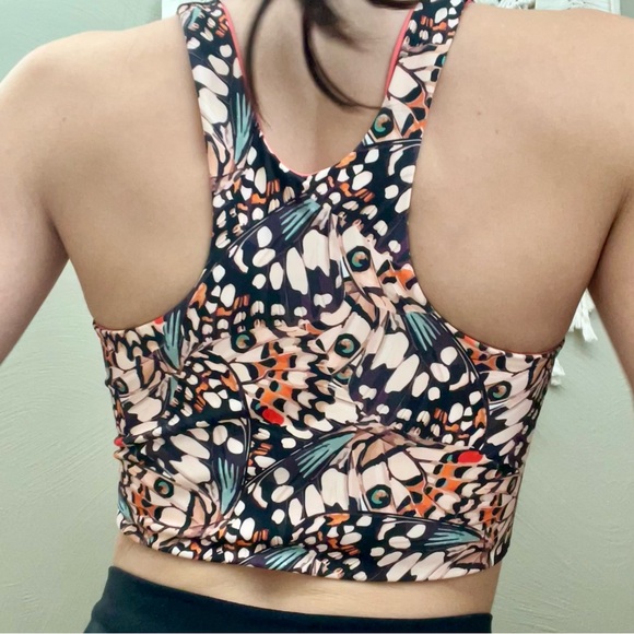 Crop Workout Tank - Picture 2 of 7